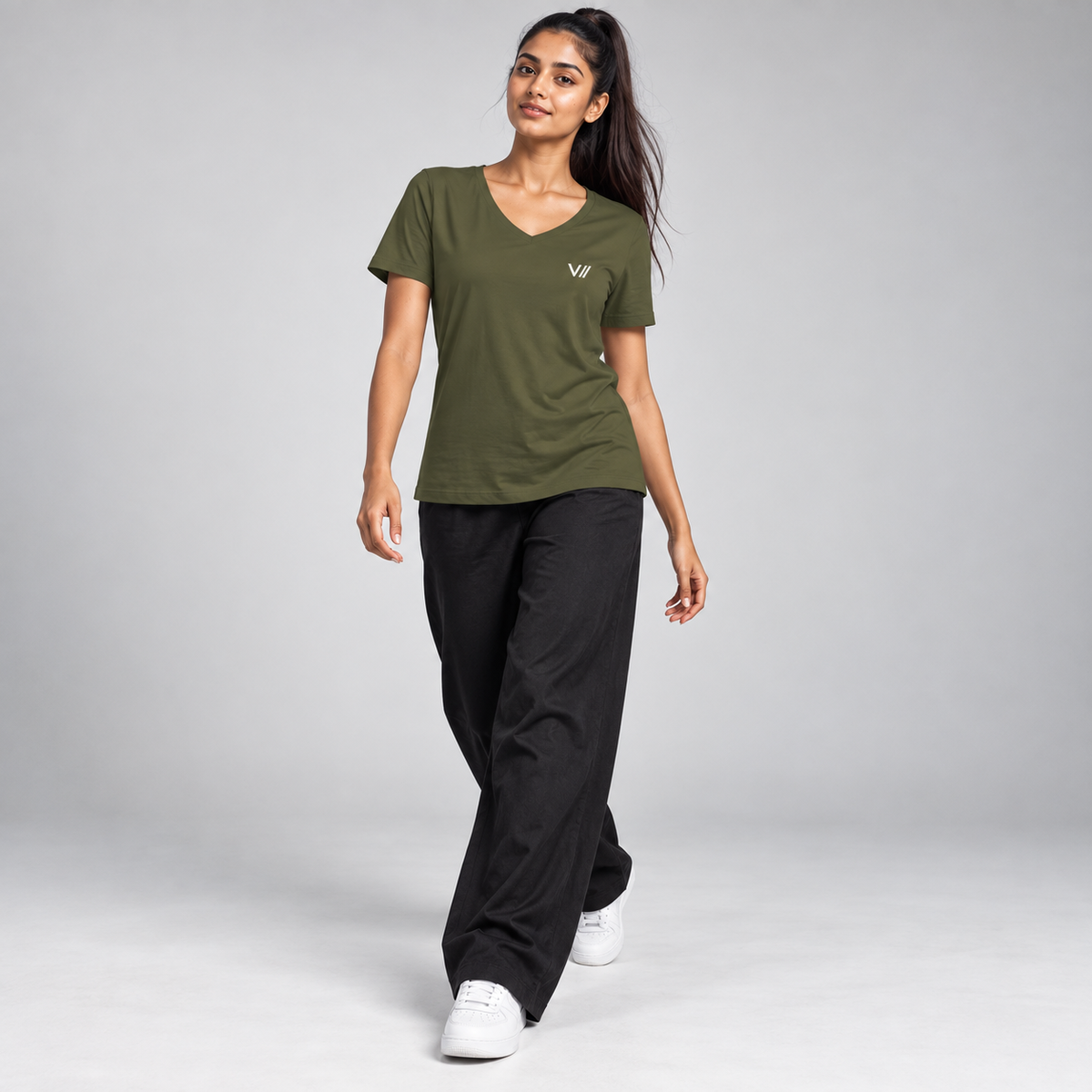 V// CHILL Damen Premium Bio V-Neck T-Shirt
