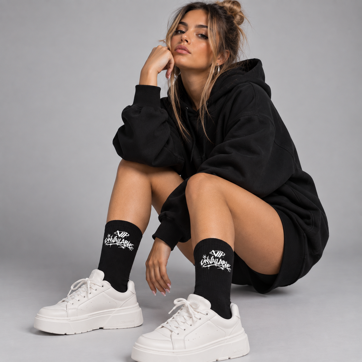 V// SOCKS Crew Socken UNVAILABLE schwarz