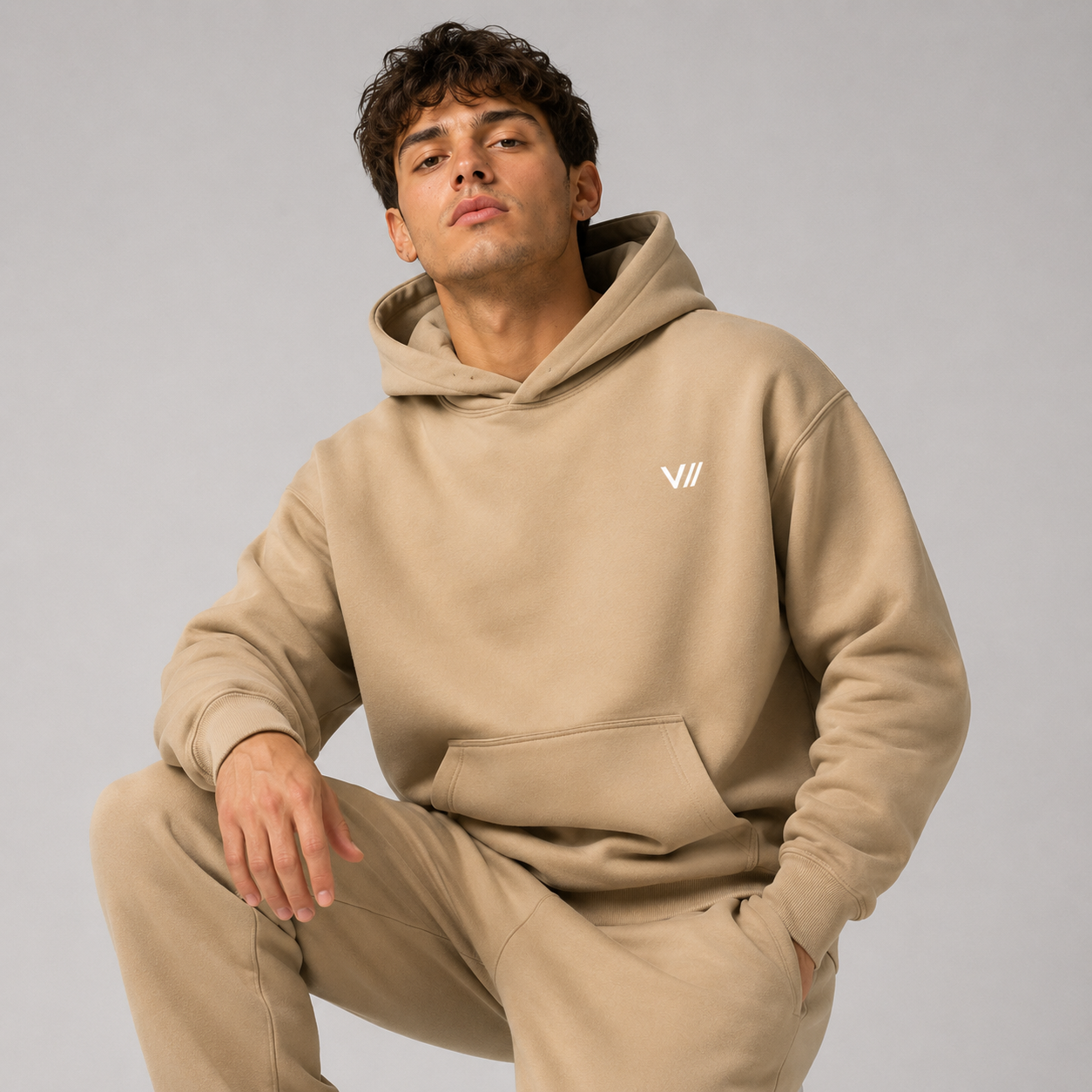 V// GETOUTHERE Oversize Hoodie ohne Kordel